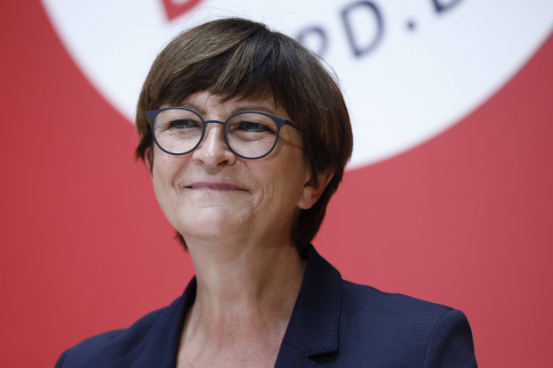 „Müsste auch weiterhin zum Leben reichen“ – Saskia Esken belehrt finanzschwachen Rentner