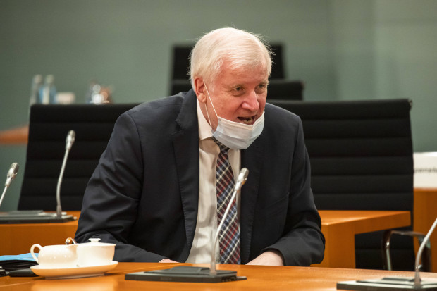 Bundesregierung verschweigt genaue Zahl der aus Afghanistan eingeflogenen Vorbestraften