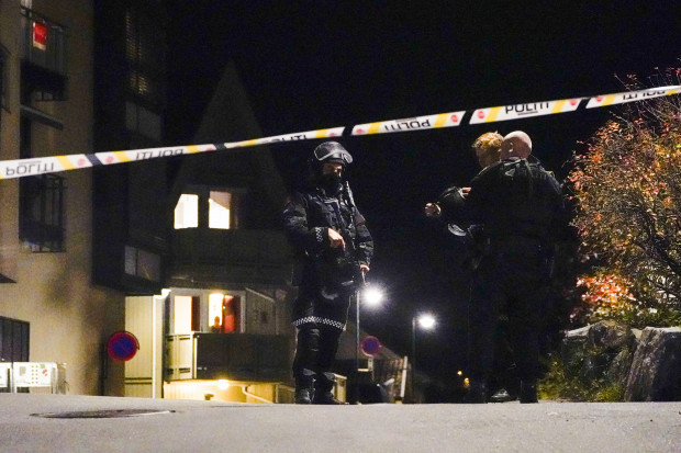 Polizisten trafen mutmaßlich unbewaffnet auf den Attentäter von Kongsberg