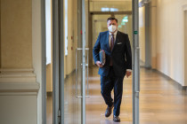 Wahlwiederholung in Berlin: Regierung trickst, um Klagen zu verzögern