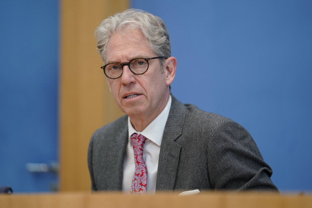 Kassenärzte-Chef Andreas Gassen fordert Ende aller Corona-Maßnahmen