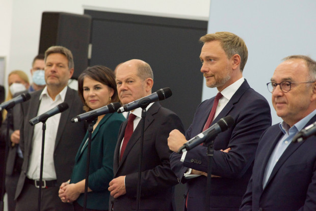 Wie Scholz jetzt doch noch Kanzler einer Rot-Rot-Grünen-Koalition wird