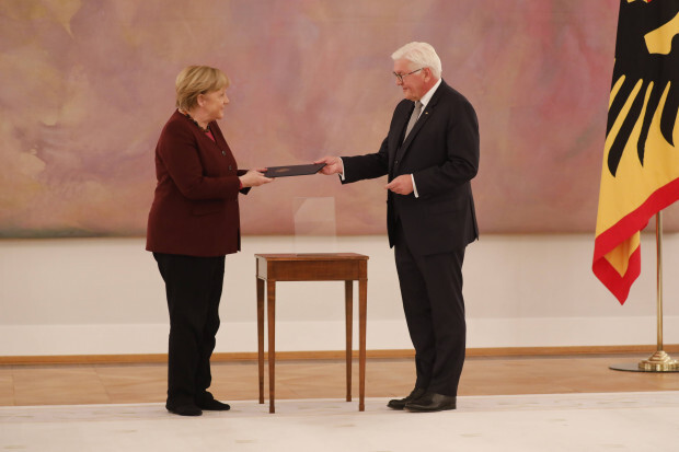 Was der Bundespräsident über die scheidende Kanzlerin zu sagen versäumte