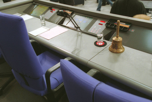 Wenn die Bundestagspräsidentin zum Bürokratieproblem wird