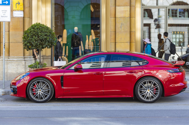 Wegfall der Pendlerpauschale würde Besitzer teurer Fahrzeuge bevorzugen