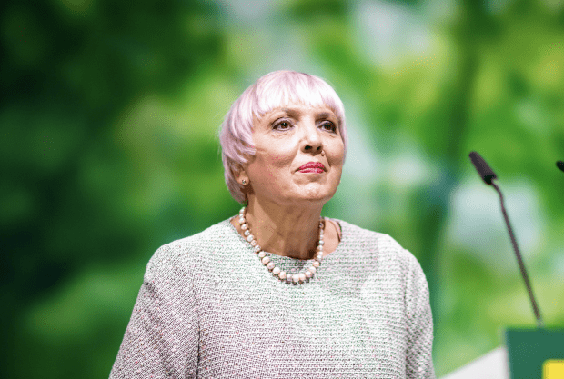 Cancel Culture oder Aufklärung? Claudia Roth vor ihrer großen Chance