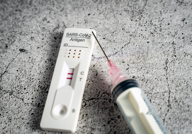 Falsche Versprechen: Zum Versagen des neuartigen Impfstoffes gegen Covid-19