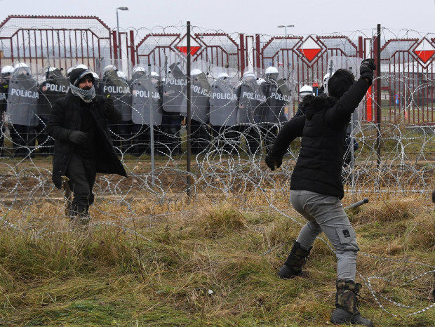 Neuer Versuch, die Grenze zu stürmen – Maas wünscht sich die Rückreise der Migranten