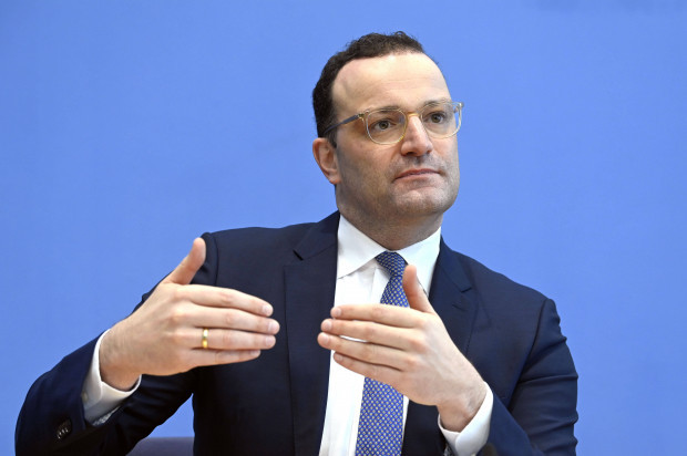 Spahn: „Biontech ist Mercedes und Moderna ist Rolls-Royce“