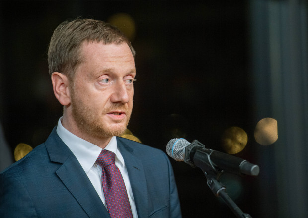 Regierungpolitik in der Corona-Krise: Versagen, Ablenken und Stigmatisieren