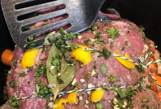 Larouettes Kochvergnügen: Rindfleisch auf Burgunder Art