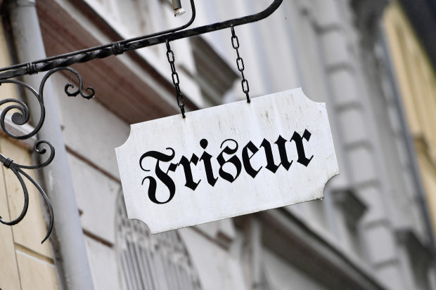 Immer mehr Friseure rechnen ihren Umsatz künstlich klein 