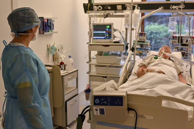 ZDF-Befragung: Pflegerinnen erklären, warum die beschlossene Impfpflicht falsch ist