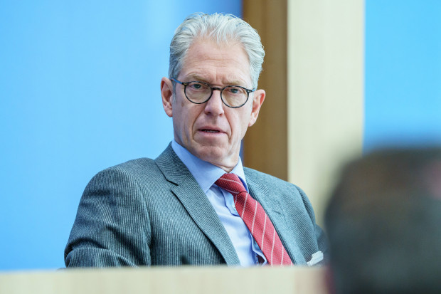 KBV-Chef Gassen: „Impfpflicht schürt unnötige gesellschaftliche Konflikte“