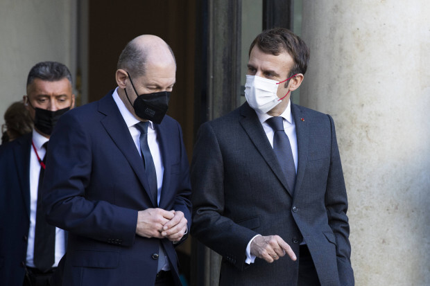 Scholz kuscht vor Macron