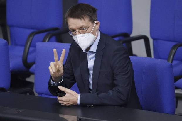 Lauterbach erklärt sich „neutral“: kein Entwurf eines Impfpflicht-Gesetzes