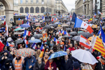 Auch in Frankreich demonstriert ein breites Bündnis gegen den neuen „Impfpass“