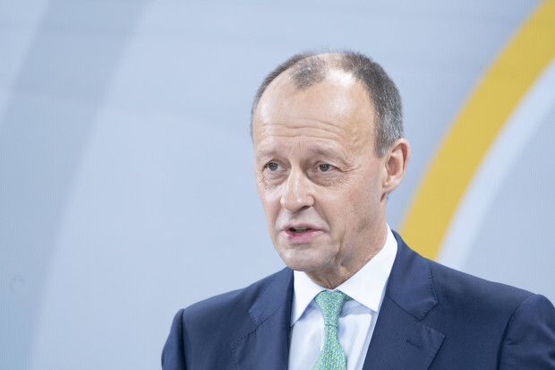 Merkels Intimfeind Friedrich Merz ist jetzt Vorsitzender
