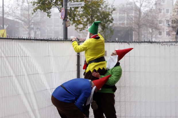 Siegt Anarchie über Bürokratie im Kölner Kontrollkarneval?