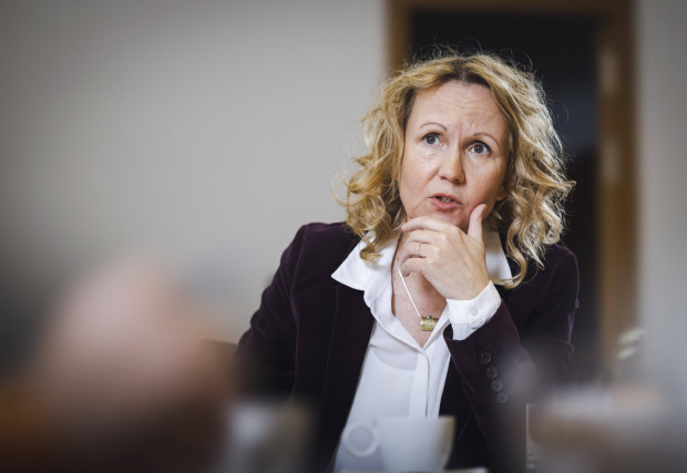 Die Umweltministerin stellt sich auf die Seite der Straßenblockierer