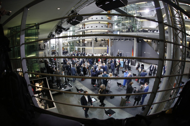 Mit oder ohne Krawatte – das ist auch eine politische Frage