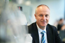 Impfschäden: Pathologe Peter Schirmacher fordert mehr Obduktionen