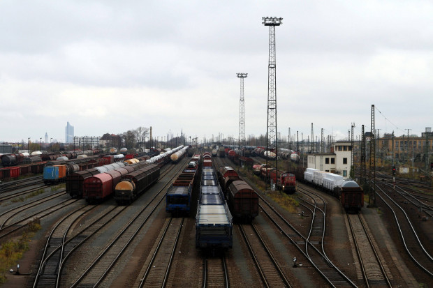 Die Bahn legt ihren Güterverkehr wegen Stromknappheit lahm