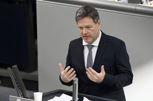 Kohleausstieg steht in Frage: Robert Habeck wird zum halben Energierealisten