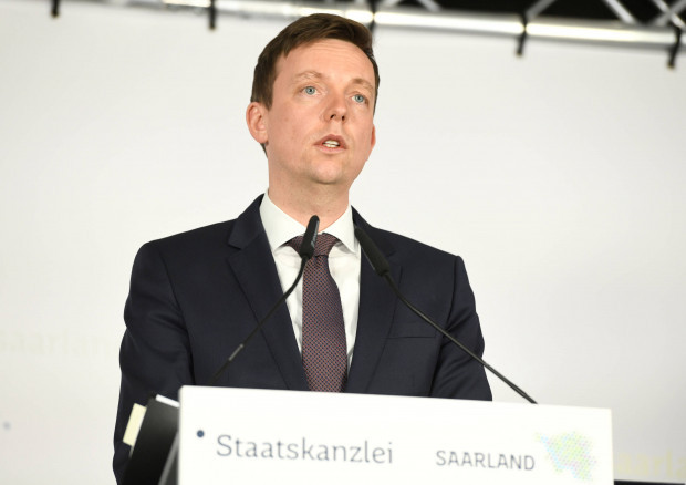 Wenn die Bahn und ein saarländischer Merkelianer namens Hans auf Twitter scheitern