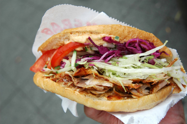 Preistreiberei gefährdet die Zukunft vieler Döner-Imbisse in Deutschland