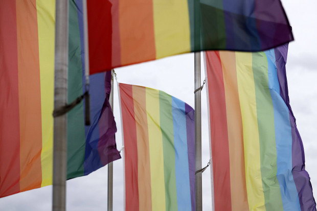 Falsche Signale statt Taten: Bundesinnenministerin Faeser will Regenbogenflaggen vor Bundesgebäuden hissen