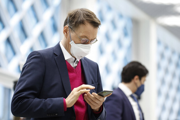 „Allgemeine Impfpflicht“: Verplauderte sich Karl Lauterbach auf Twitter?