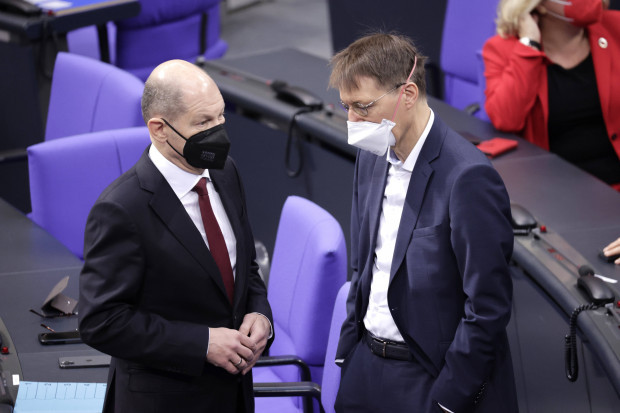 Chaotische Suche nach Einigung: Jetzt soll die Impfpflicht ab 60 Jahren kommen