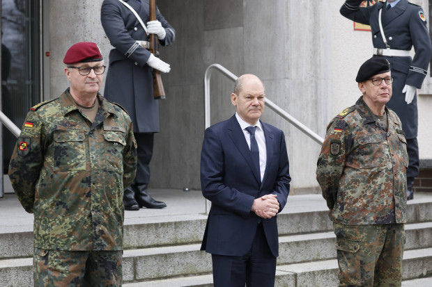 Aufrüstung der Bundeswehr: Kaufrausch, Flop – oder nur ein Stopfen von Löchern?