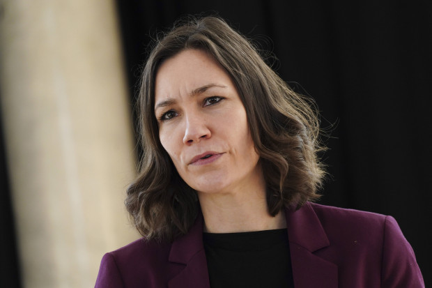 Jetzt doch: Familienministerin Anne Spiegel tritt zurück