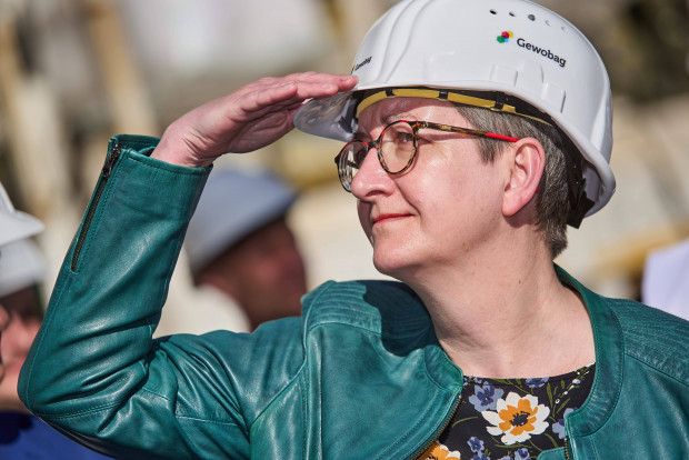 Geywitz ist gegen Eigenheime, die sich ohnehin bald keiner mehr leisten kann