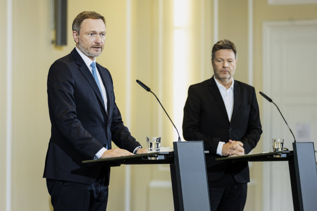 Wegen Ukraine-Krieg: Staatswirtschaft mit Zuschüssen, Kredithilfen, Garantien und Bürgschaften