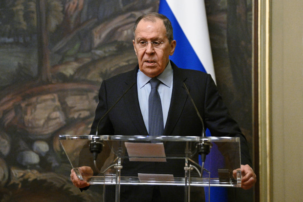 Lawrow: Nato „praktisch“ im Krieg mit Russland