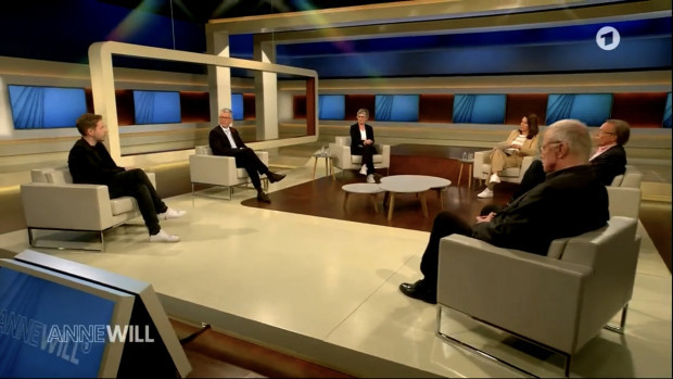 Anne Will spart die spannenden Fragen aus