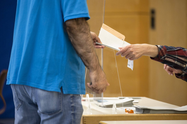 Linkspartei-Direktmandat von Wahlunregelmäßigkeiten betroffen – Verbleib im Bundestag fraglich