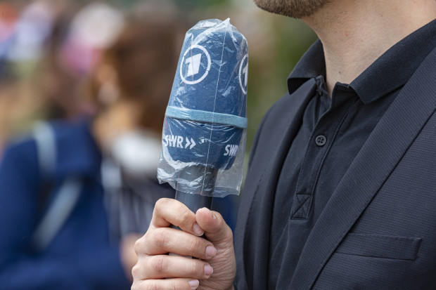 Mitarbeiter von ARD und ZDF zeigen öffentlich ihre Angst vorm Arbeitgeber