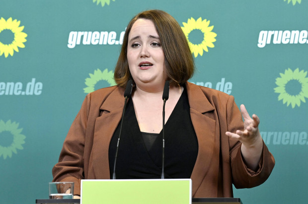 Mit Ricarda Lang fröhlich in die Kriegssteuer