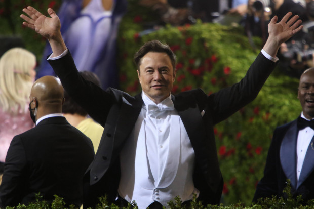 Elon Musk: „Der echte Präsident ist der, der den Teleprompter kontrolliert“