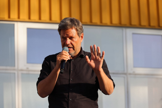 Öl-Embargo: Robert Habeck trifft in Schwedt auf die Wut der Betroffenen