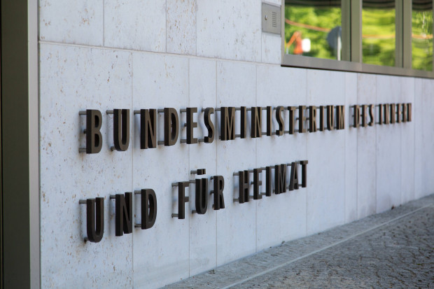 Strategie-Experte des Innenministeriums offenbart sich als Propagandist für Peking