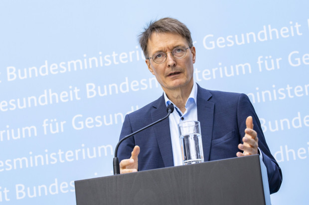 Lauterbach bestellt neuen Corona-Impfstoff für 830 Millionen Euro