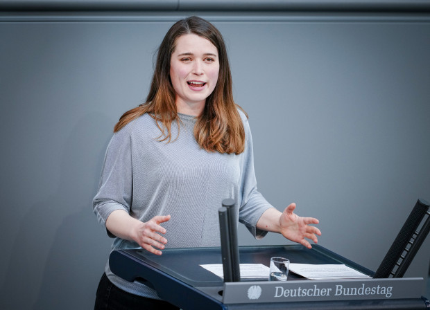 Grünen-Abgeordnete Fester unterstützt Neubauers zweideutiges Gewalt-Statement