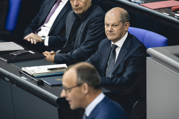 Merz versagt gegen den Nebelwerfer Scholz