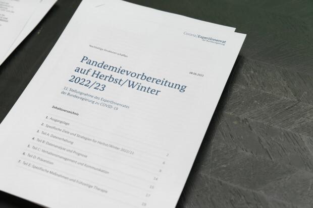 Lauterbach begeistert von den Forderungen des Corona-Expertenrats nach Einschränkungen