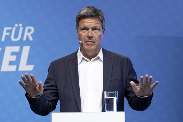 Schön: Habeck will Start-ups fördern. Schlimm: Mit den Beiträgen der Rentner?